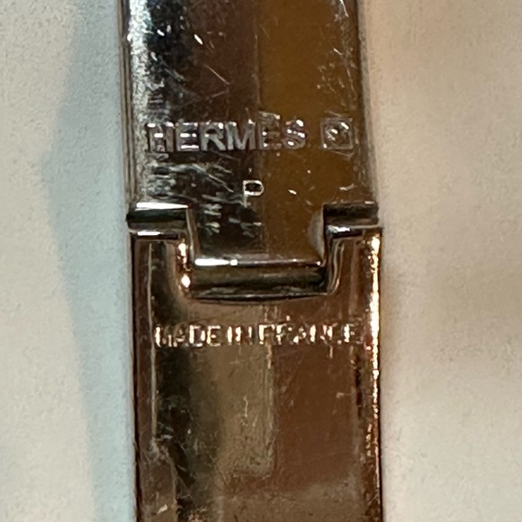 Hermes Clic H Enamel Bangle Bracelet - Picture 4 of 9